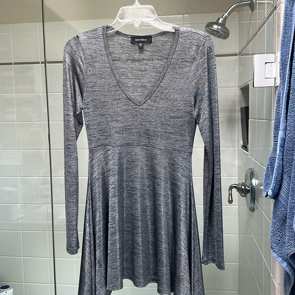 Karen Kane silver tunic. Size small. Light weight fabric.